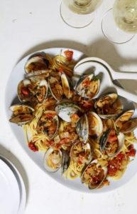 White Wine and Garlic Clam Pasta recipe