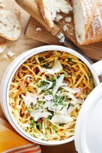 Creamy garlic and bacon linguine recipes