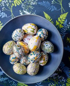 Decoupaged Wrapping-Paper Eggs