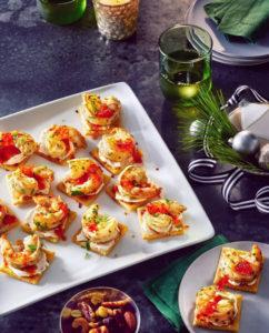 Shrimp on Seasoned Crackers with Pepper Jelly and Cream Cheese recipe